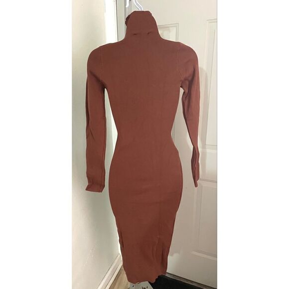 NWT Hera Collection Brown Turtleneck Knit Midi Women’s Dress Cut-Out SZ Medium - Picture 2 of 9